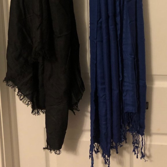 Le Chateau Shawl/Scarf/Wrap/Pashmina Style - Picture 2 of 6